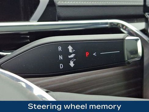 Used 2025 GMC Sierra EV Denali AWD/4WD image 12