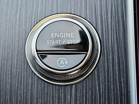 New 2026 Mercedes-Benz C 300 Sedan image 17