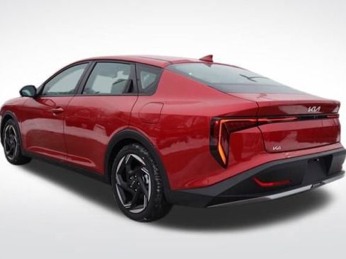 Certified 2025 Kia K4 EX image 8