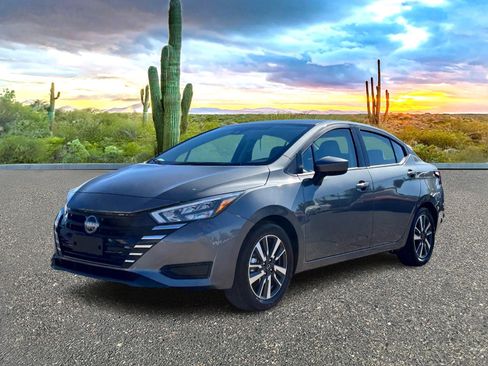 Certified 2025 Nissan Versa SV image 2