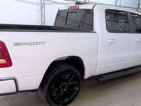 Used 2023 RAM 1500 Laramie AWD/4WD image 3