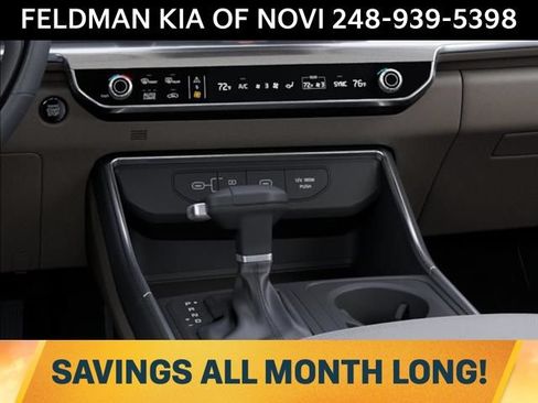 New 2027 Kia Carnival FWD image 24