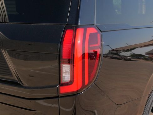 New 2027 Ford Expedition Max Platinum w/ Stealth Performance Package AWD/4WD image 8