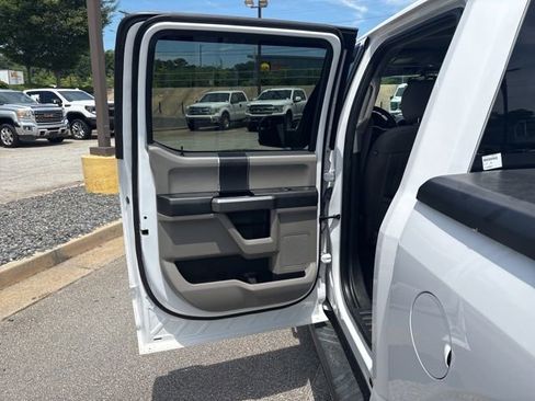 Used 2020 Ford F150 XLT w/ Trailer Tow Package AWD/4WD image 12