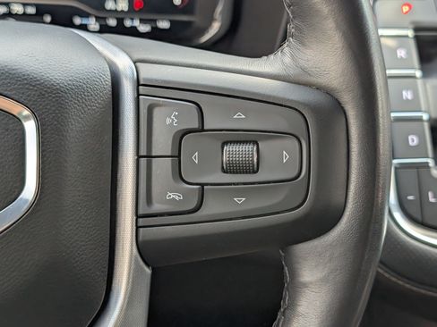 Used 2022 GMC Yukon SLT w/ SLT Premium Package AWD/4WD image 17