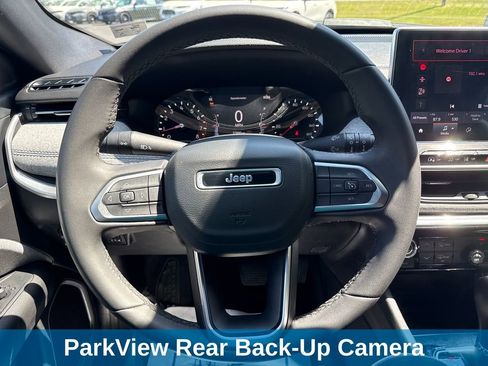 Used 2024 Jeep Compass Latitude AWD/4WD image 12