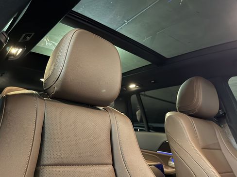 New 2026 Mercedes-Benz GLS 450 4MATIC image 17