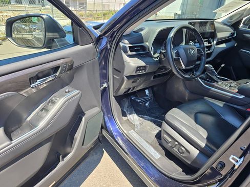 Used 2022 Toyota Highlander Limited AWD/4WD image 20