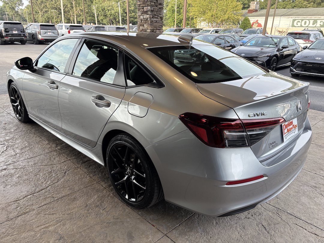 Used 2025 Honda Civic Sport image 8