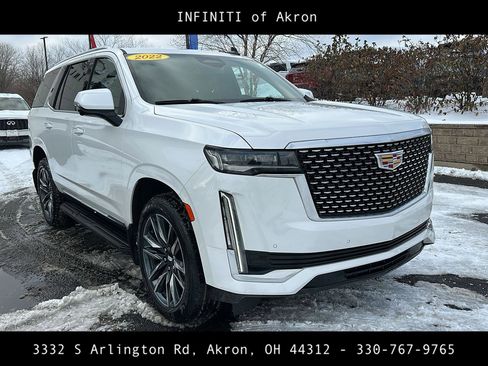 Used 2022 Cadillac Escalade Luxury image 16