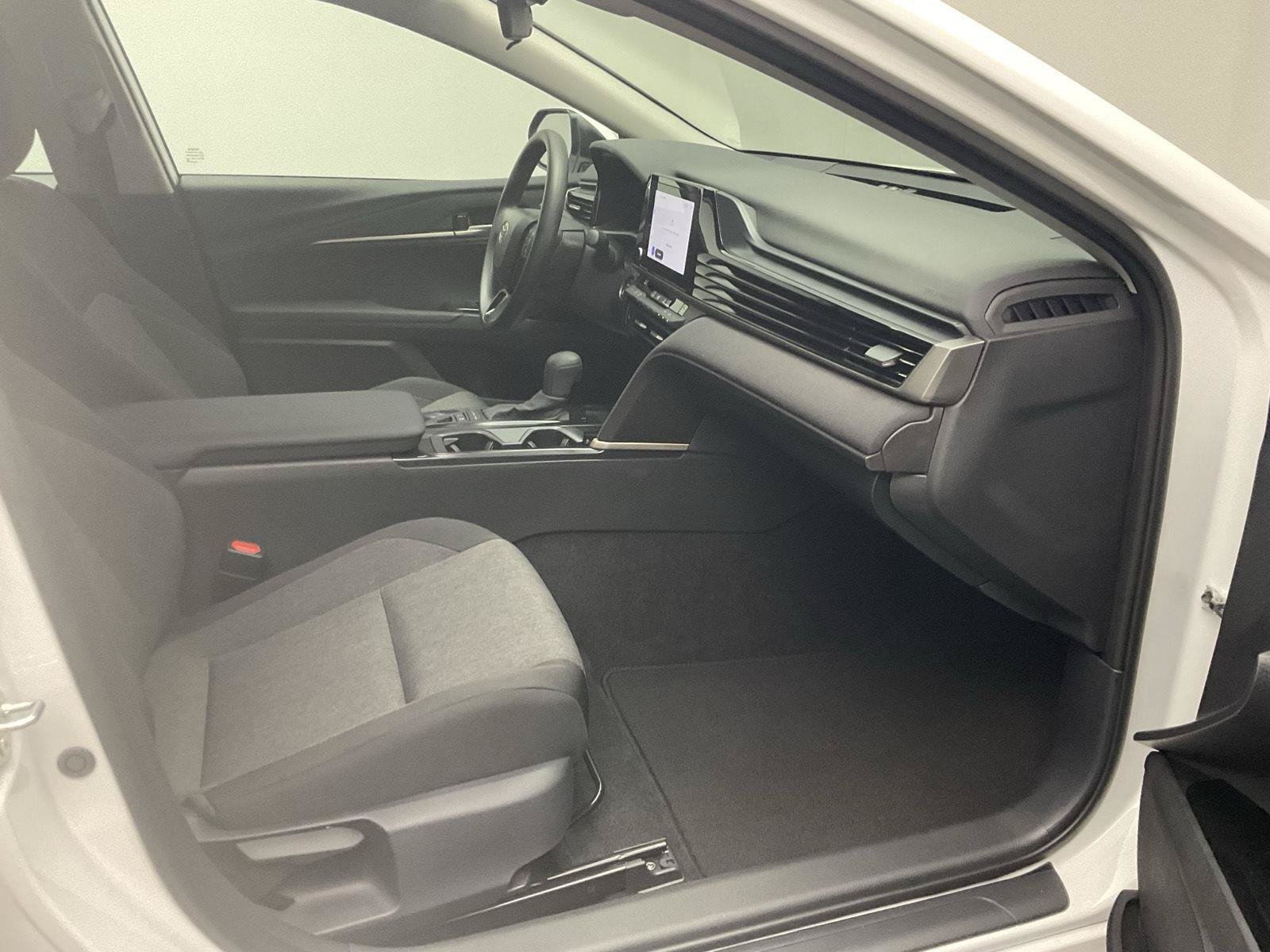 Used 2026 Toyota Camry LE FWD image 24