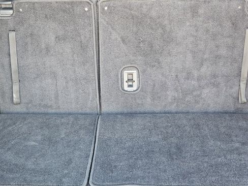 Used 2024 Toyota Highlander XLE image 33