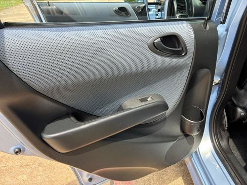Used 2008 Honda Fit Sport image 31