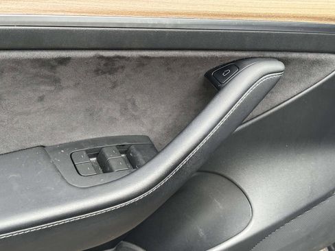 Used 2022 Tesla Model 3 Long Range image 12