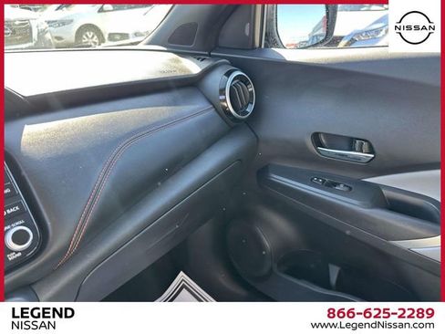 Used 2023 Nissan Kicks SR w/ SR Premium Package FWD image 28