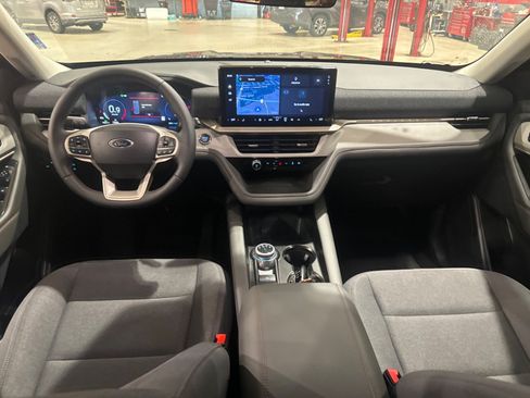 Used 2026 Ford Explorer Active RWD image 47