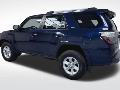 Certified 2021 Toyota 4Runner SR5 image 7