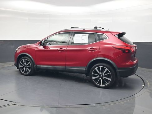 Used 2018 Nissan Rogue Sport SL FWD image 8
