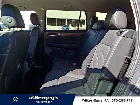 Certified 2025 Volkswagen Atlas SE AWD/4WD image 14