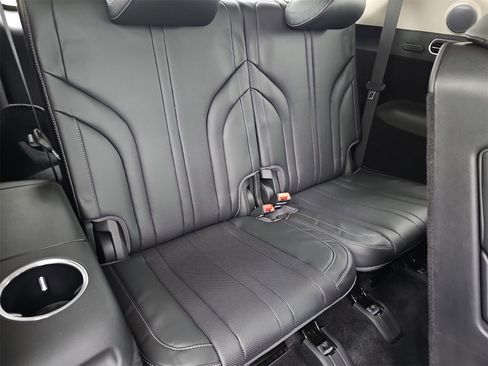 Certified 2025 Genesis GV80 3.5T Advanced image 29