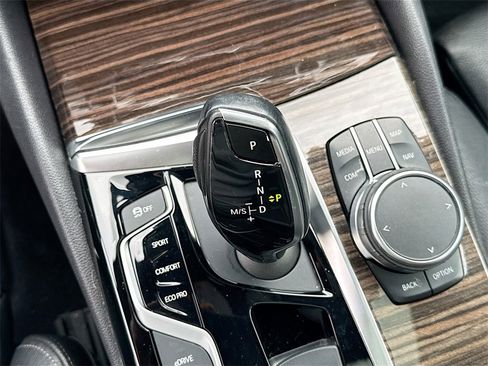 Used 2018 BMW 530e image 18