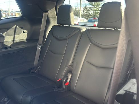 Used 2023 Cadillac XT6 Premium Luxury image 25