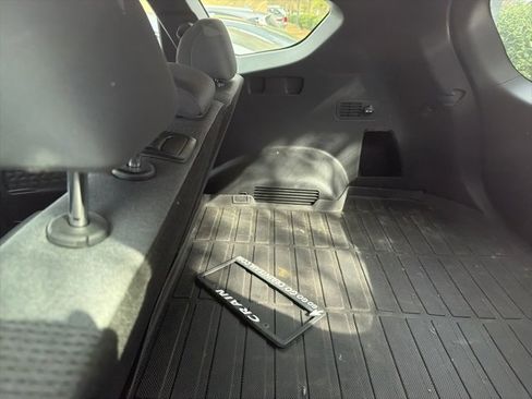 Certified 2023 Hyundai Santa Fe SE image 12