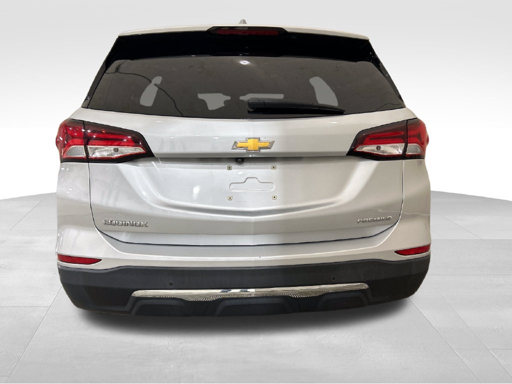 Used 2022 Chevrolet Equinox Premier FWD image 4