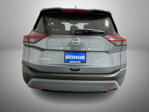 Used 2023 Nissan Rogue SV image 6