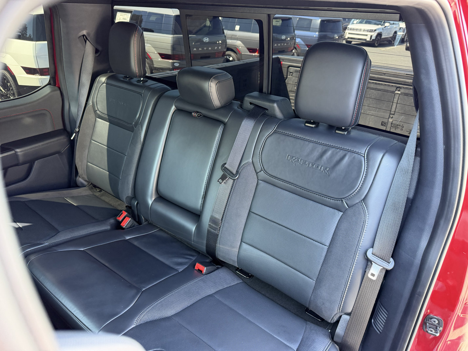 Used 2025 Ford F150 Raptor AWD/4WD image 36