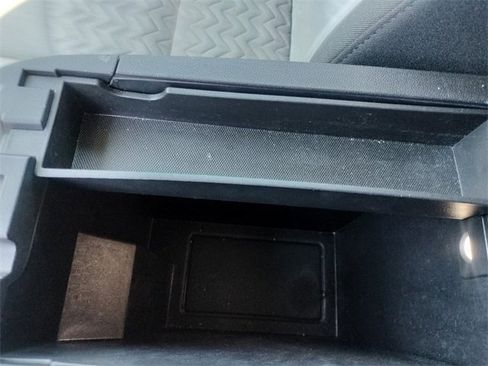 Used 2022 Chevrolet Equinox LT image 22