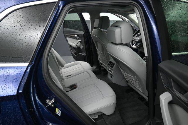 Used 2022 Audi Q5 2.0T Premium AWD/4WD image 32