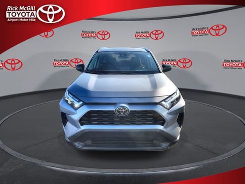 Certified 2025 Toyota RAV4 LE AWD/4WD image 3