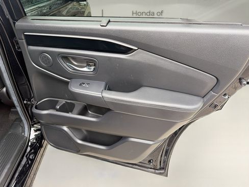 Certified 2025 Honda Pilot EX-L image 31