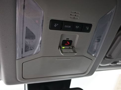 Certified 2025 Toyota RAV4 XLE AWD/4WD image 22