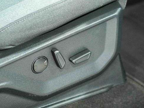 Used 2022 Ford F150 XLT w/ Equipment Group 302A High image 18