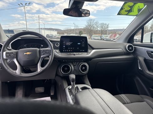 Used 2023 Chevrolet Blazer LT image 15
