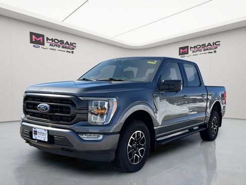 Used 2021 Ford F150 XLT w/ Equipment Group 302A High image 11