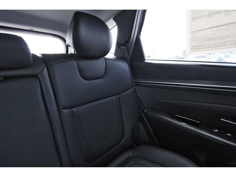 Used 2023 Hyundai Tucson Limited AWD/4WD image 13