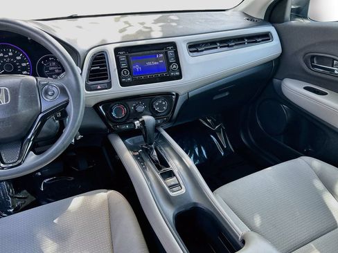 Used 2019 Honda HR-V LX image 21