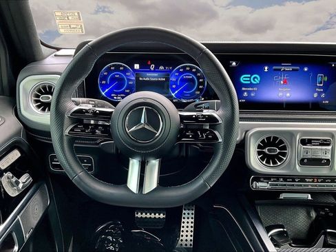 Used 2025 Mercedes-Benz G 580 w/ EQ Technology image 8