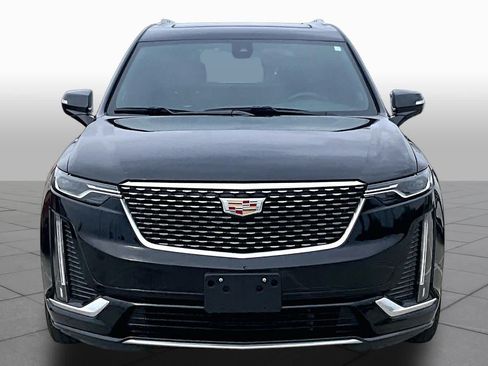 Used 2024 Cadillac XT6 Premium Luxury FWD image 3