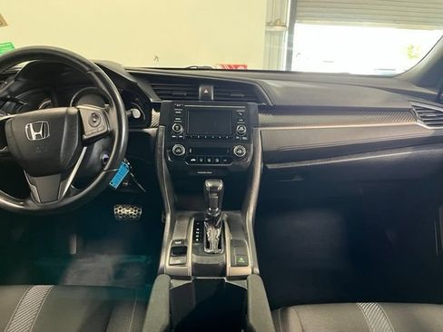 Used 2018 Honda Civic Sport image 20