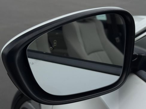 Certified 2018 Honda Accord EX image 31