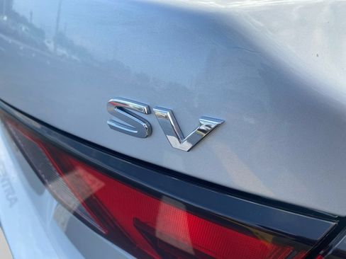 Used 2022 Nissan Sentra SV FWD image 28