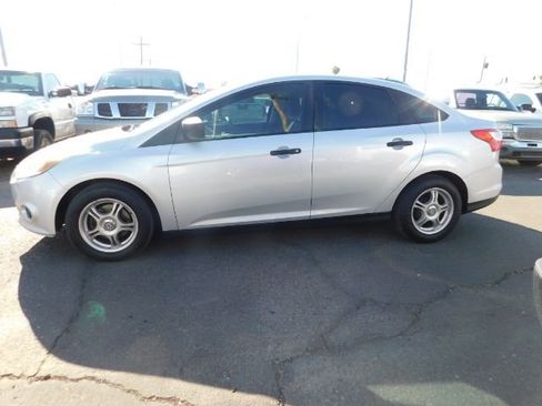 Used 2013 Ford Focus S image 4