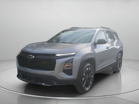 Used 2025 Chevrolet Equinox RS w/ Convenience Package III FWD image 11