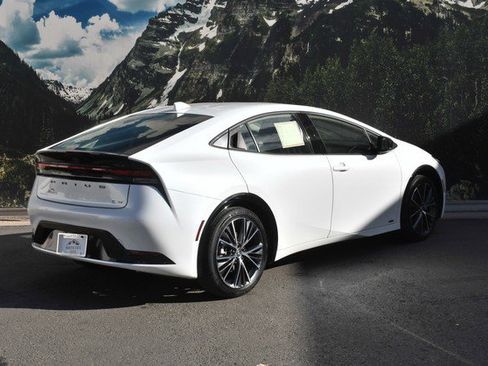 Certified 2024 Toyota Prius XLE image 3