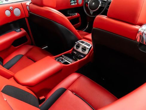 Used 2020 Rolls-Royce Dawn RWD image 47