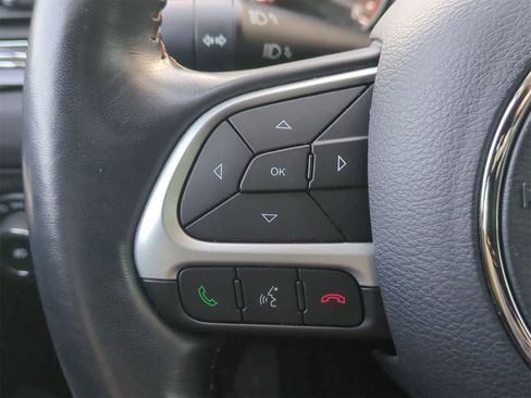 Used 2020 Jeep Compass Limited image 22